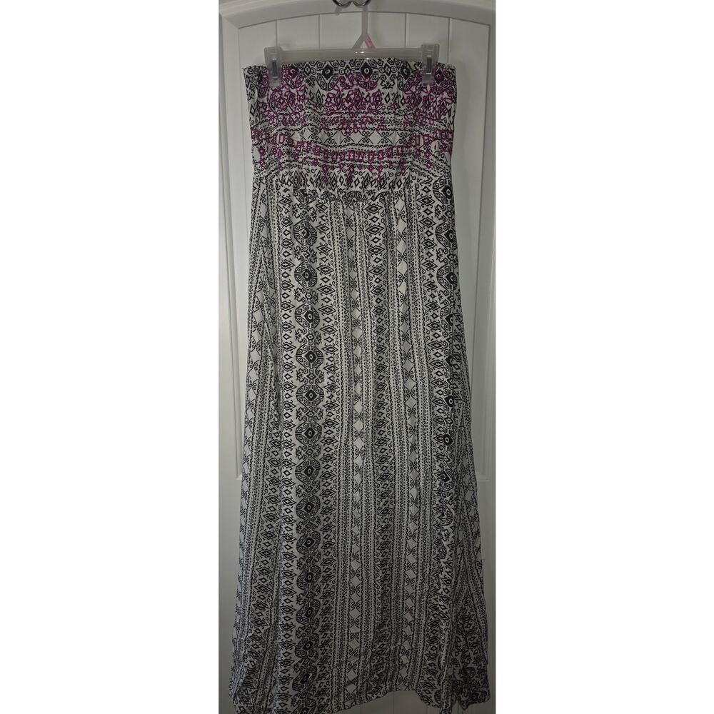 Solitaire strapless maxi dress geometric pattern embroidered detailing NWOT M